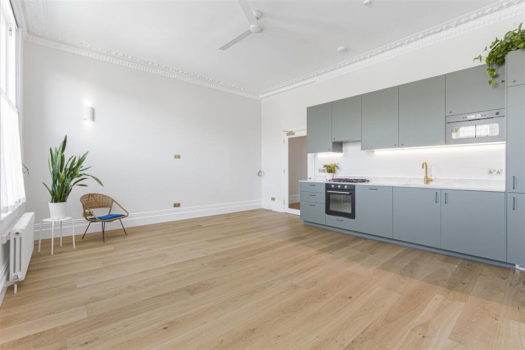 Apartment in London, Walham Green, West Kensington