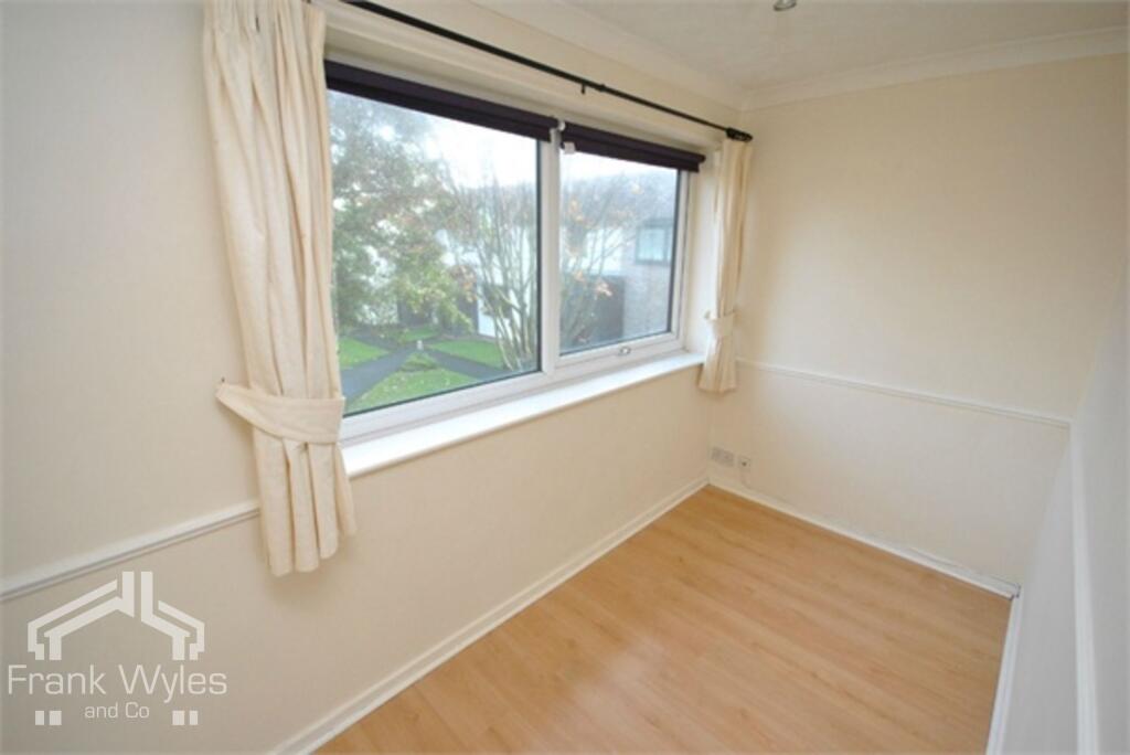 Hoghton Close, Lytham St Annes, Lancashire photo 4