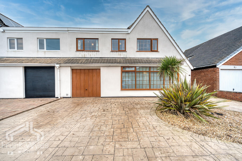 Main image of property: Edwinstowe Road, Lytham St. Annes, Lancashire