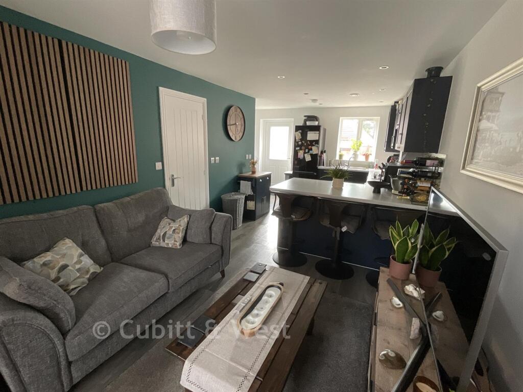 House in Brighton - View 2