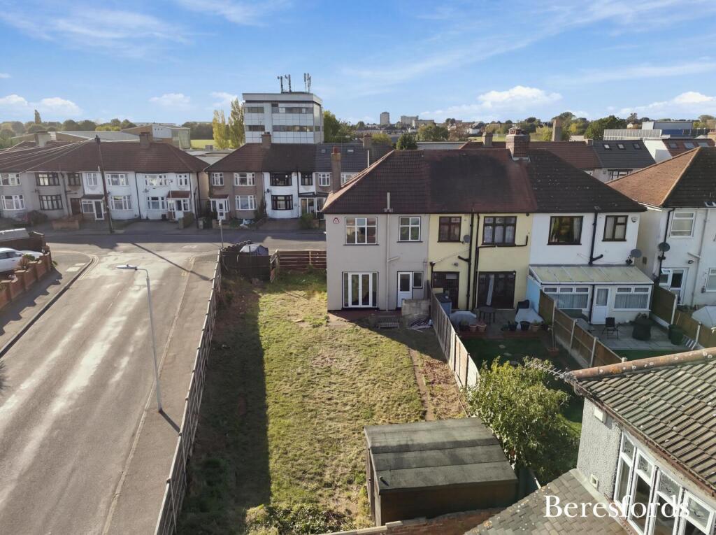 Southern Way, Romford, RM7 photo 2