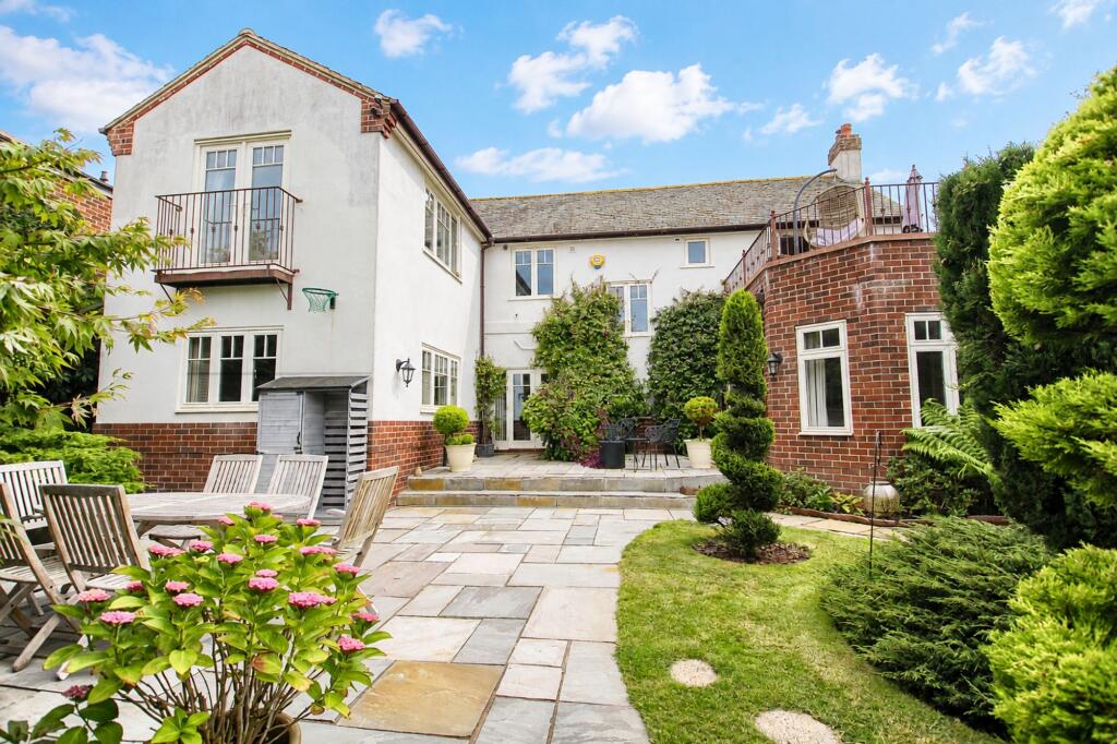 House in Stockton-on-Tees - View 3