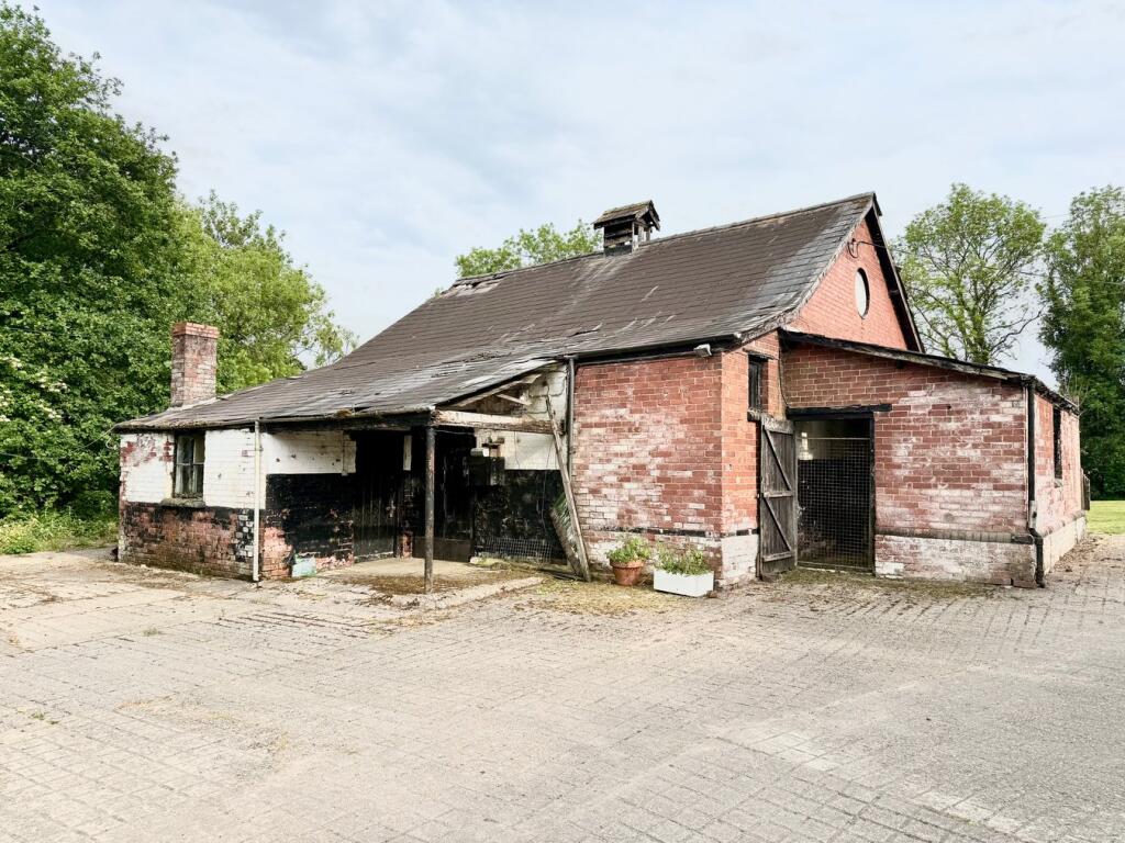 Llangybi, Usk, NP15 - More