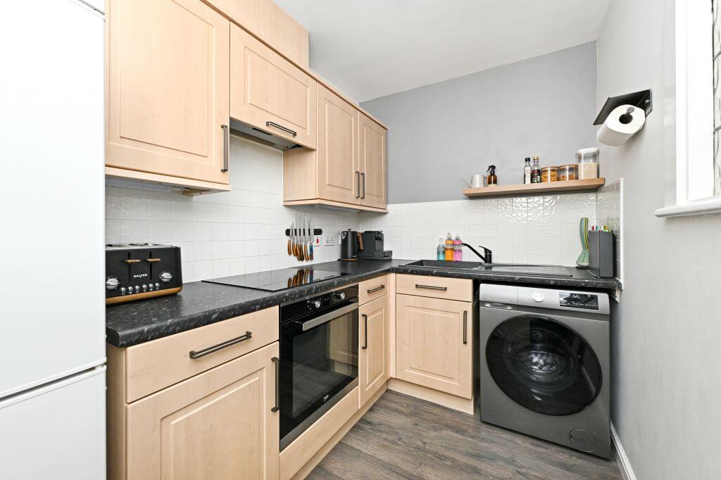 Apartment in Edinburgh - View 4