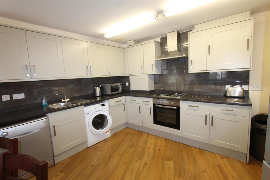 Apartment in Warwick, Milverton, Royal Leamington Spa - View 4