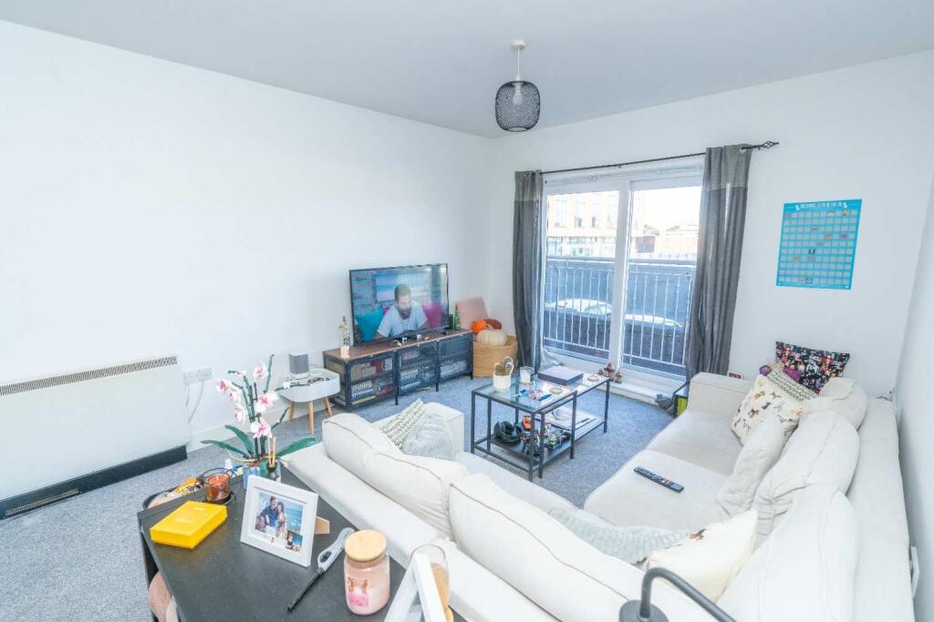 Apartment in Chester - View 3