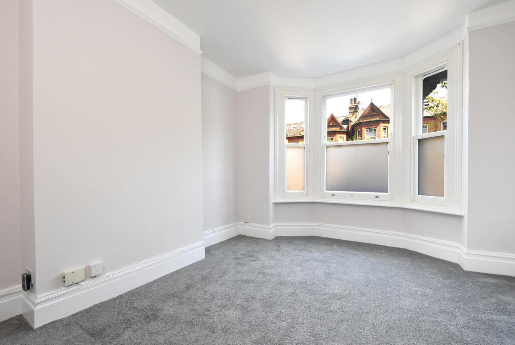 Apartment in London - View 2