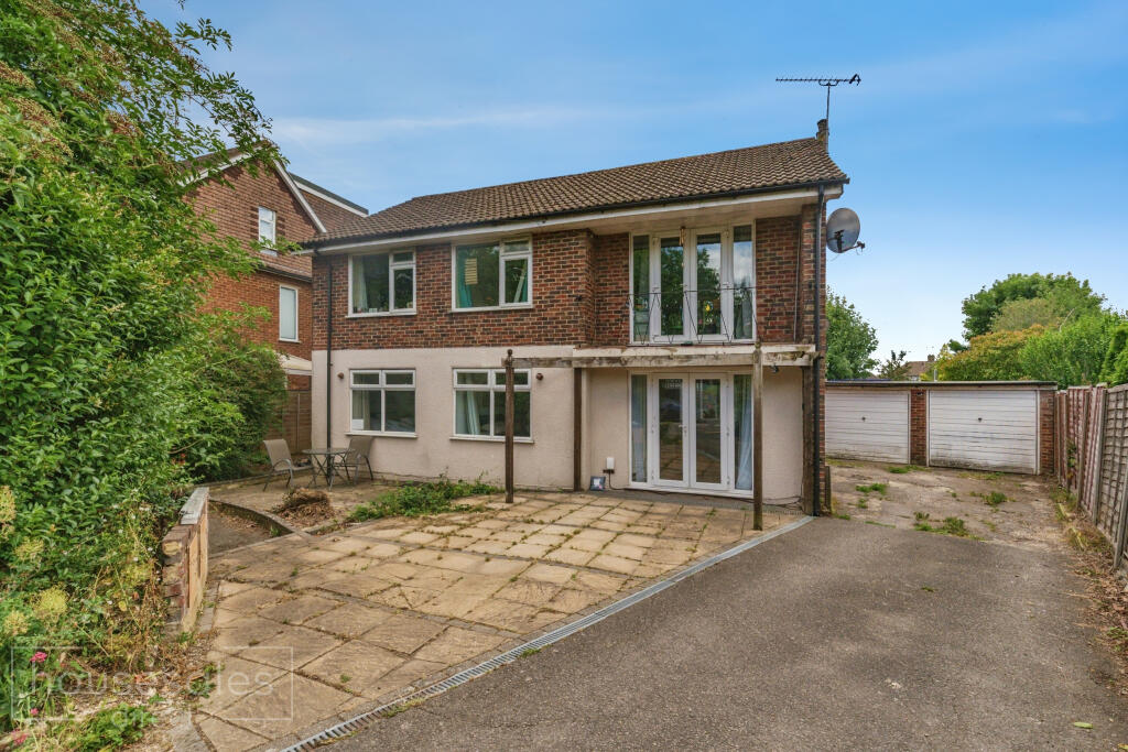 Main image of property: Parkway, Horley, RH6
