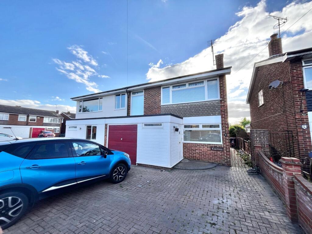 Main image of property: Crouchmans Avenue, Great Wakering, Southend-on-Sea, Essex, SS3