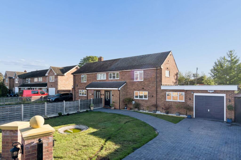 5-bed semi-detached on Penn Meadow, Stoke Poges, SL2, £850,000