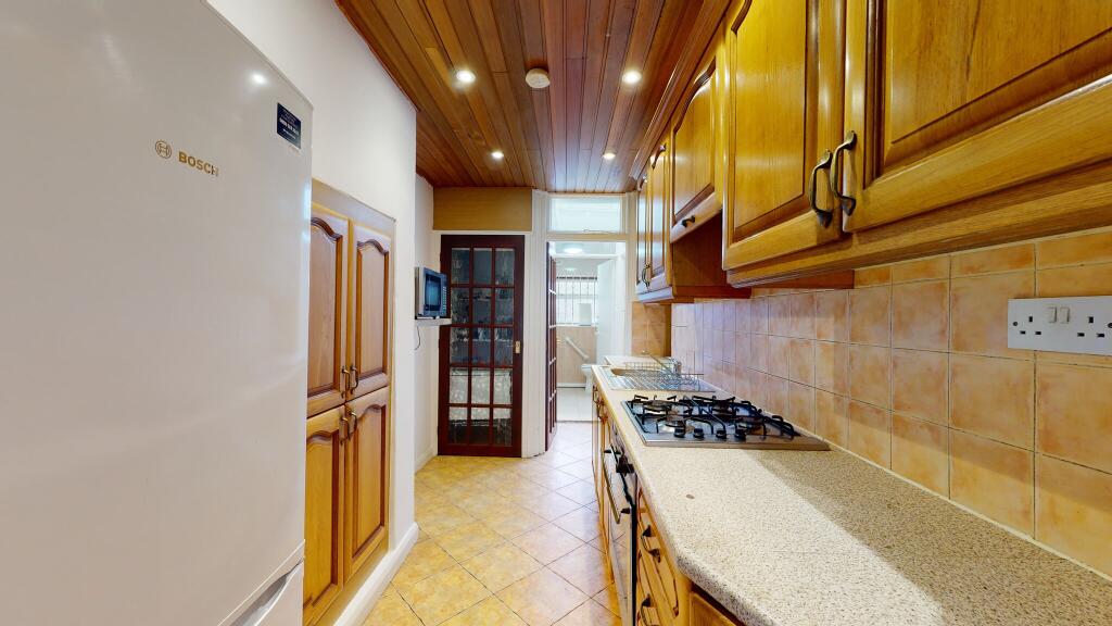 Apartment in London - More