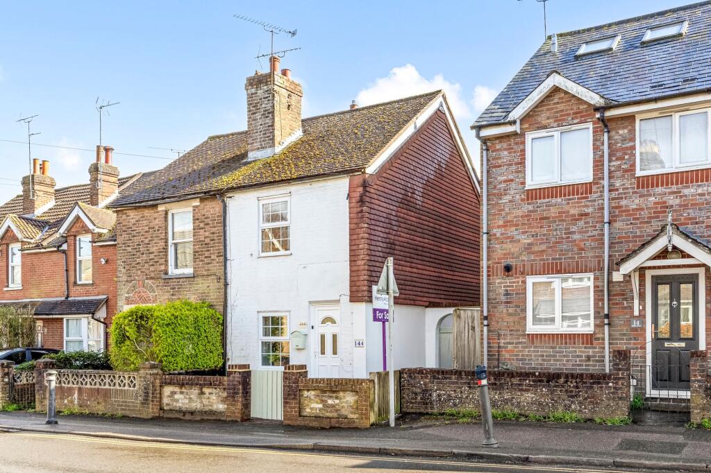 Main image of property: Crawley Road, Horsham, RH12