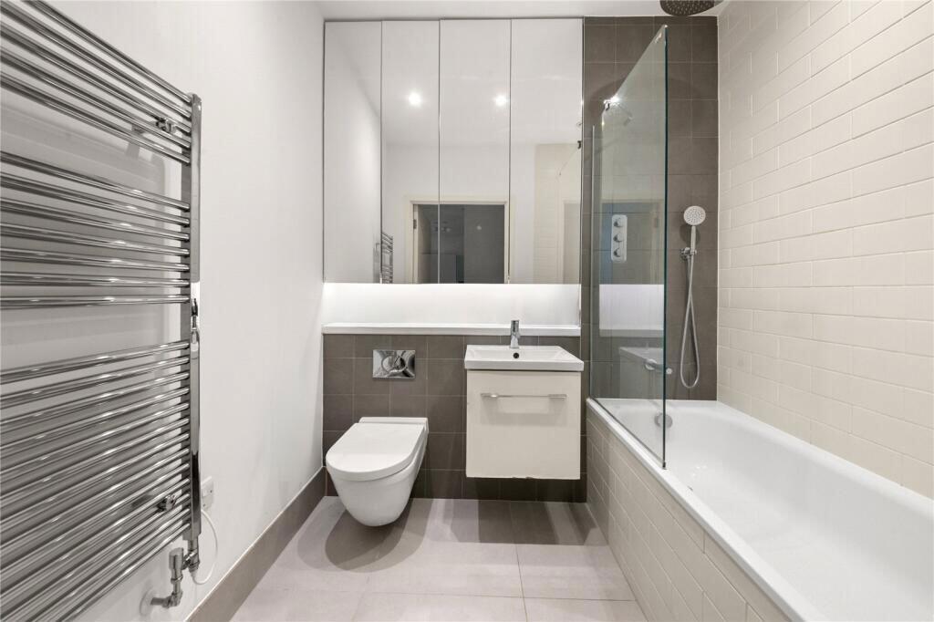 Apartment in London, Hayes - View 4