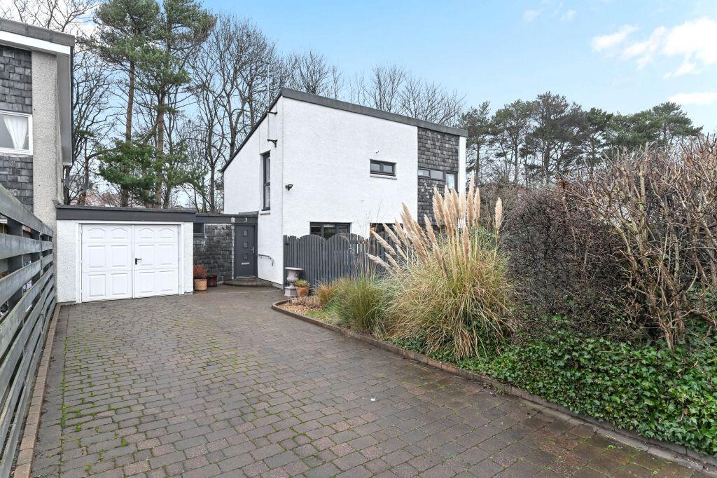 3 Blackthorn Court, Barnton, Edinburgh, EH4 8BL image 2