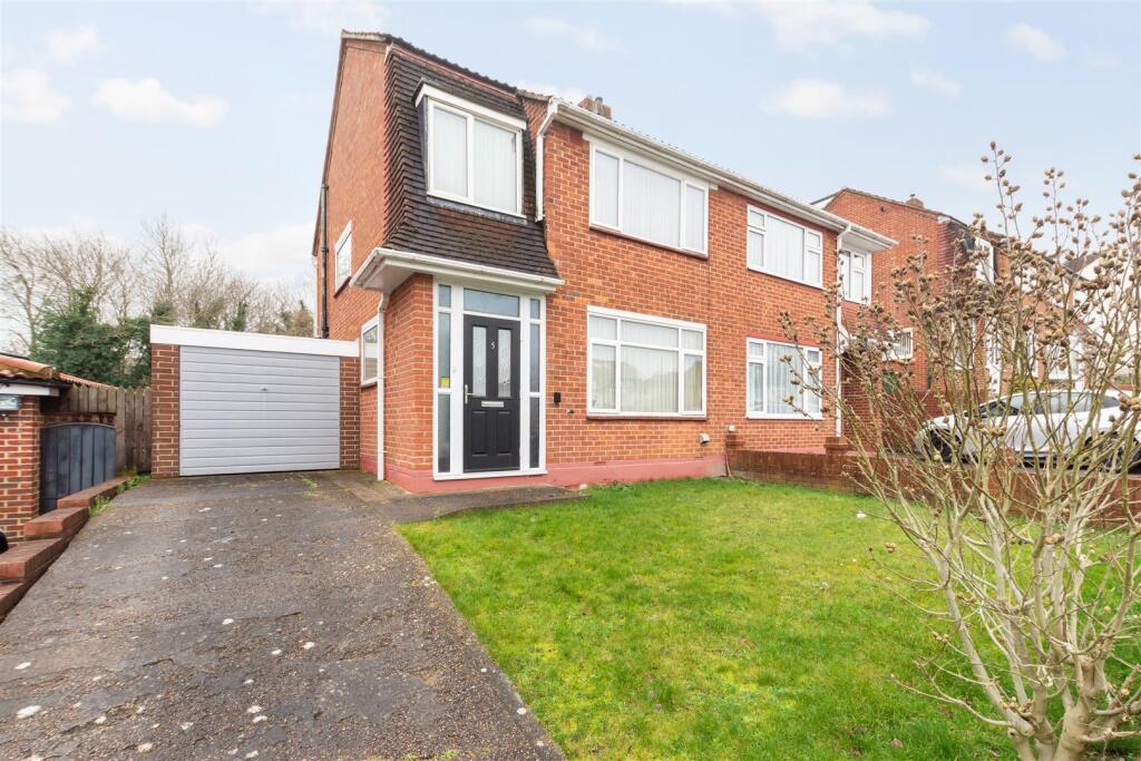 Main image of property: Cleave Avenue, Orpington