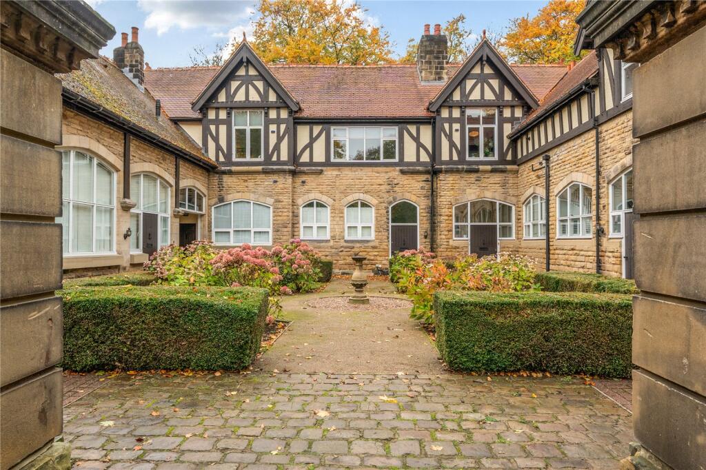 Main image of property: Bardon Hall Mews, Weetwood, Leeds, LS16