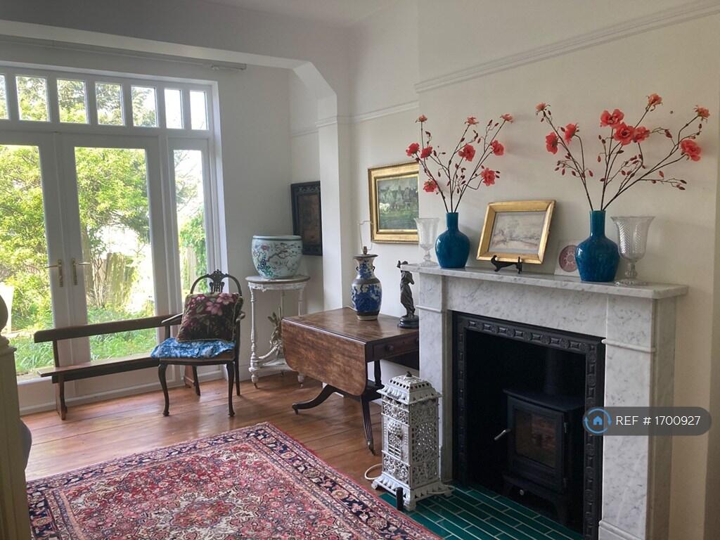 Main image of property: Connaught Gardens, London, N10