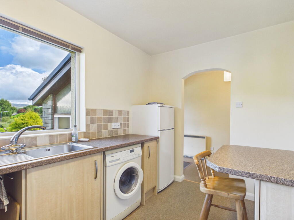 84 Windermere Park, Windermere,The Lake District, LA23 2ND photo 4