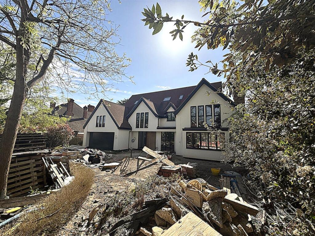 5-bed detached on Hill Brow, Bromley, £1,200,000