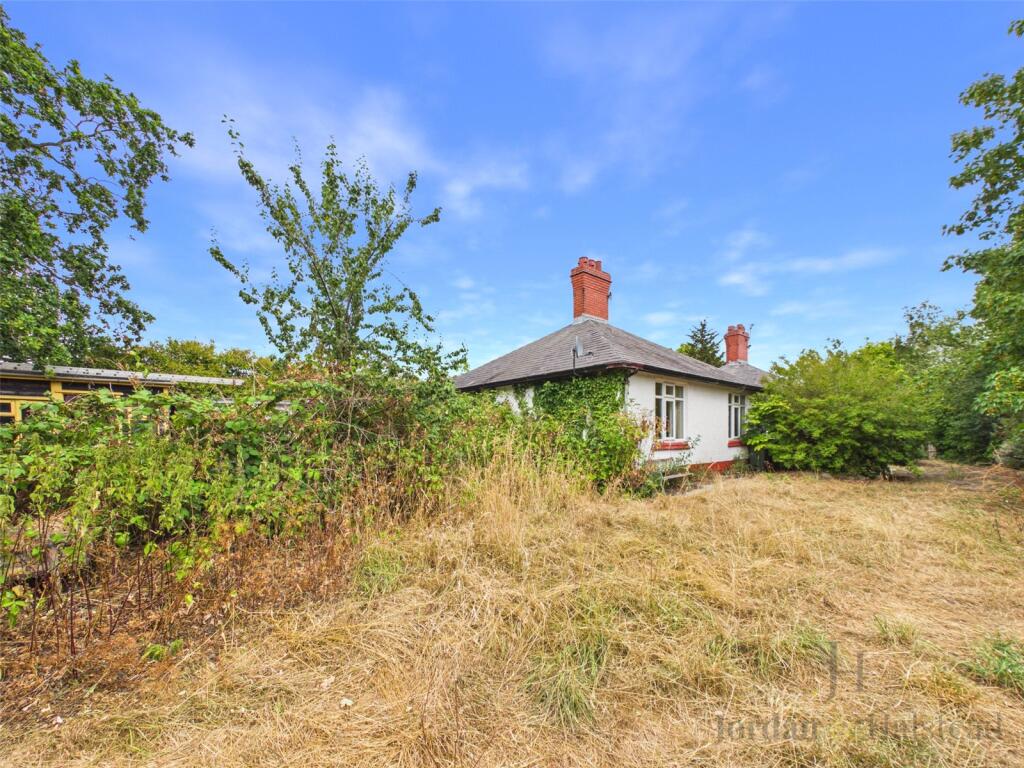Main image of property: Fluin Lane, Frodsham, Cheshire, WA6