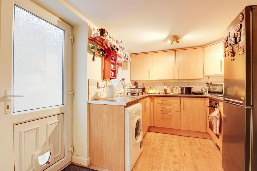 Park Hall Road, Mansfield Woodhouse, NG19 photo 4