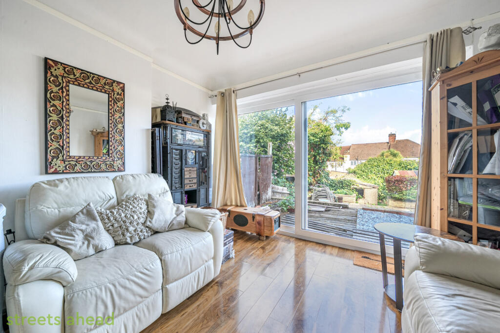 Main image of property: Lamberhurst Road, London, SE27