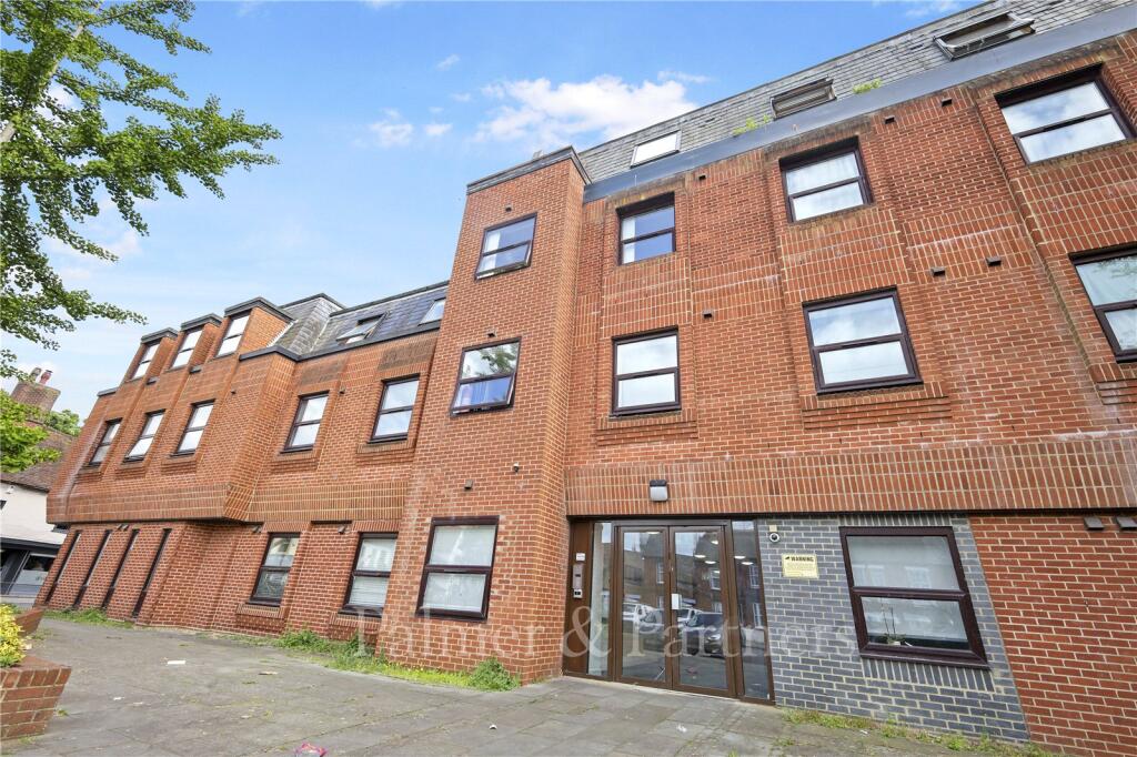 Main image of property: Saxon House, 1 Cromwell Square, Ipswich, Suffolk, IP1
