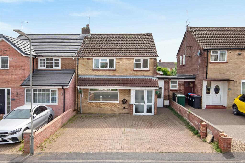 Main image of property: Conway Crescent, Bletchley, Milton Keynes