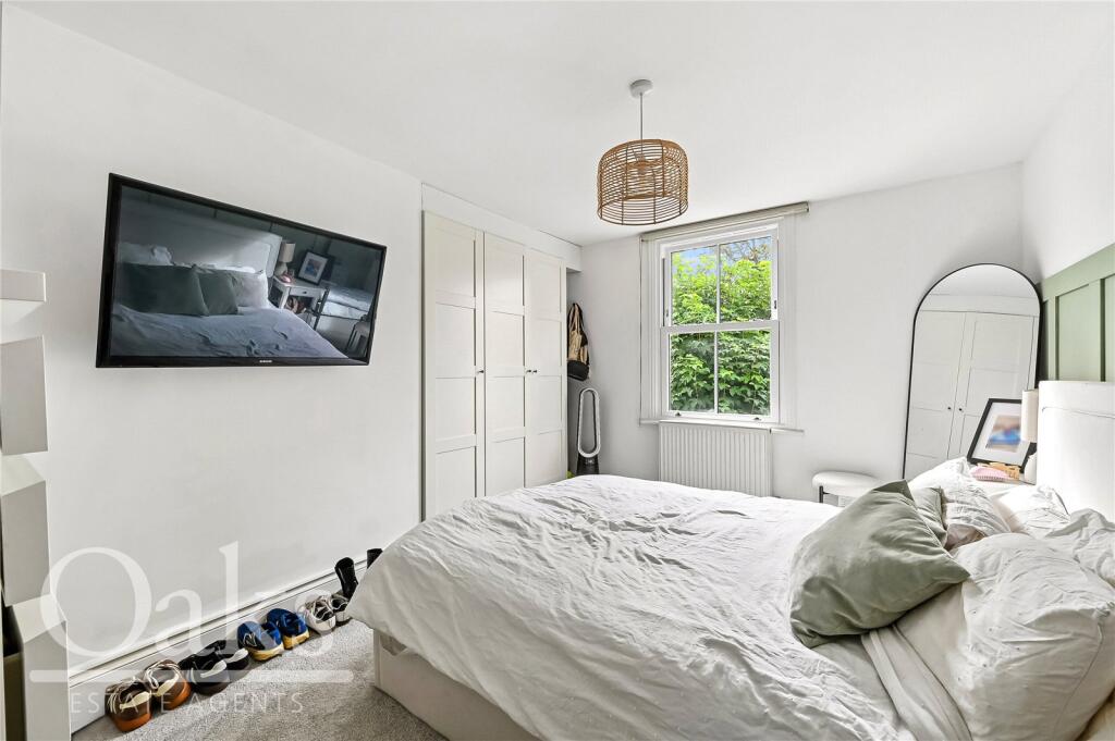 Apartment in London - View 4