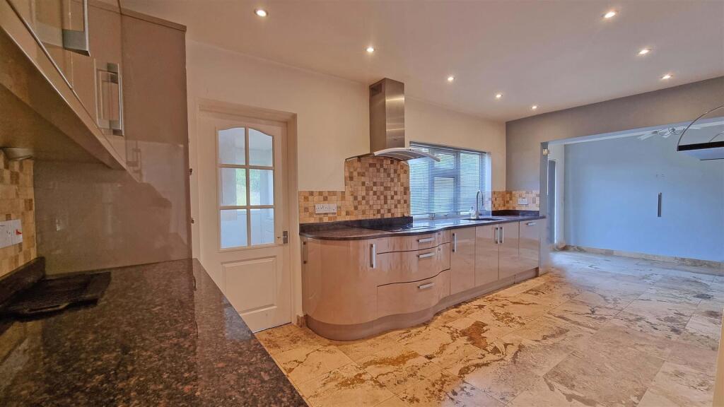 Alcester Road, Hollywood photo 5