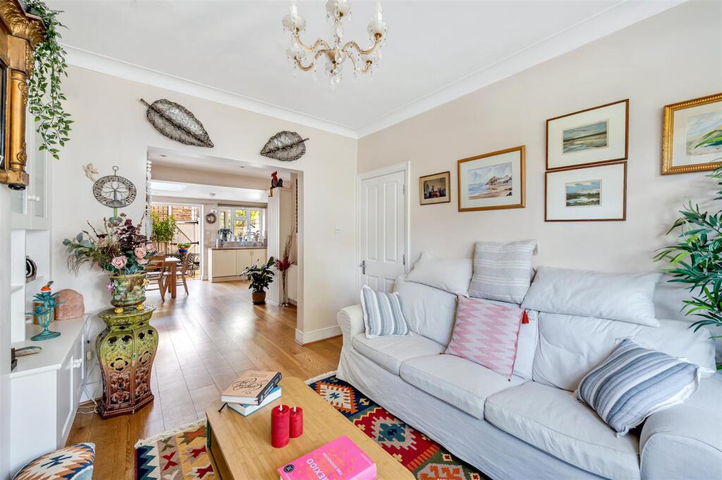 House in London - View 3