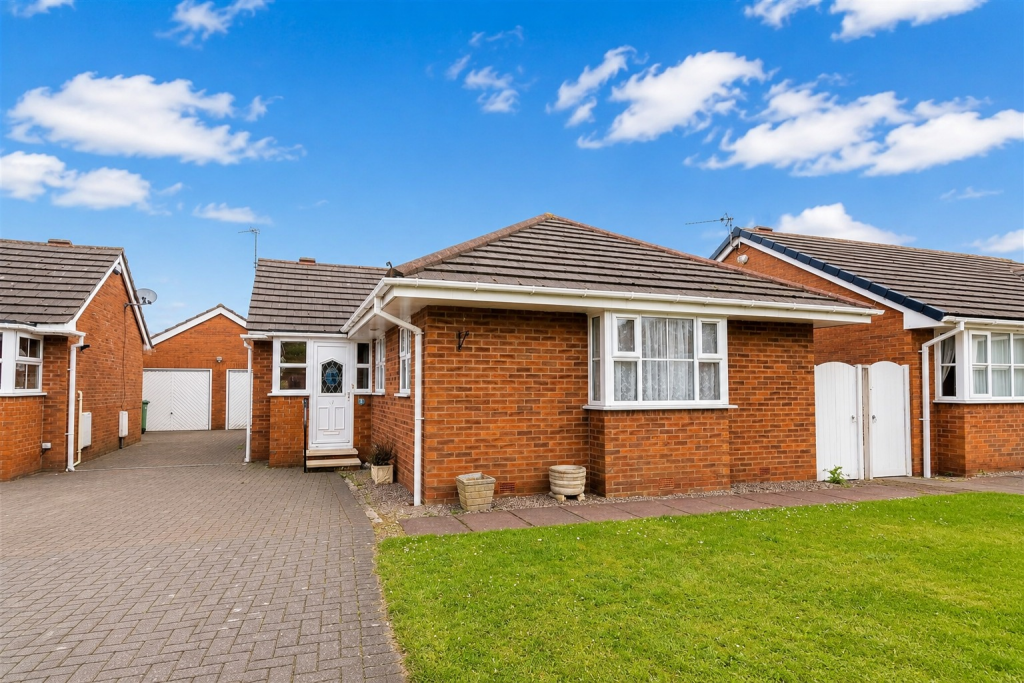 Main image of property: Fleetwood Close, Southport, Merseyside, PR9 9TN
