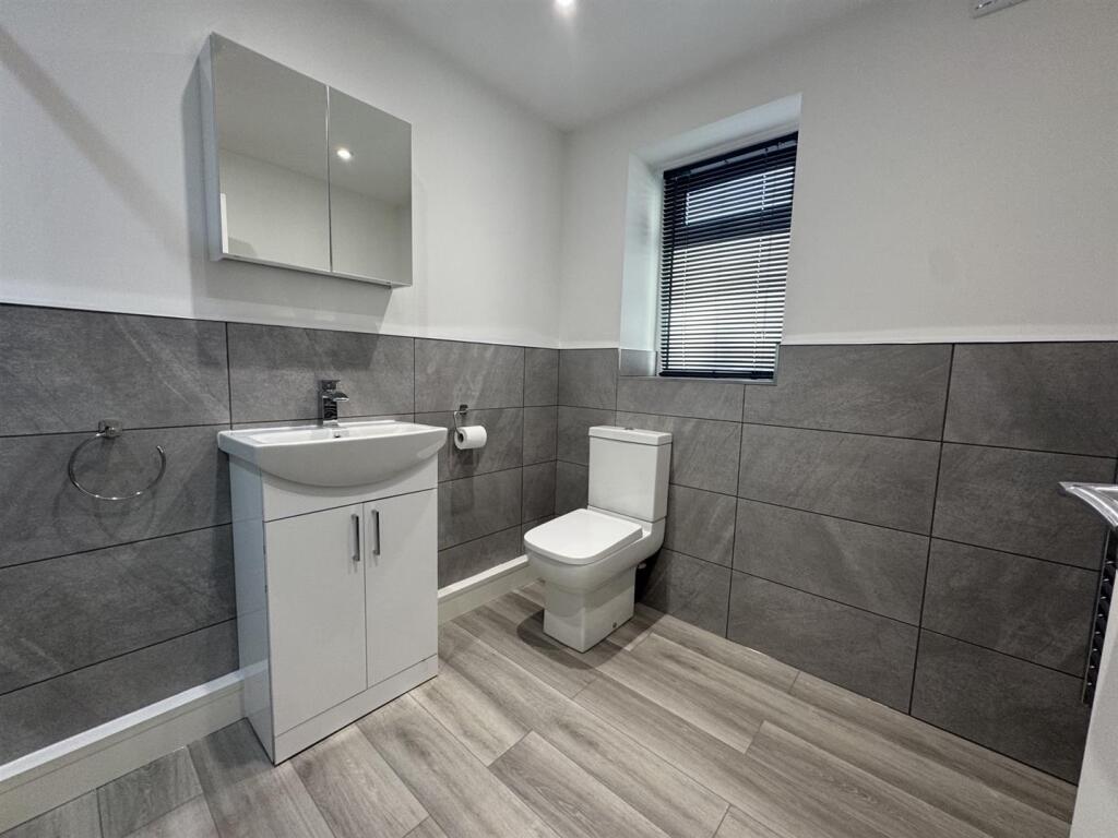 Apartment in Cardiff - More