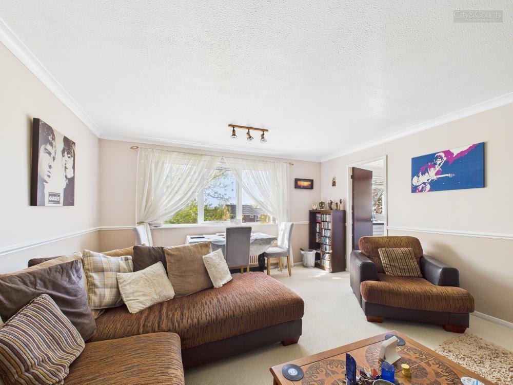 2-bed flat on Osric Court, Peterborough, £115,000
