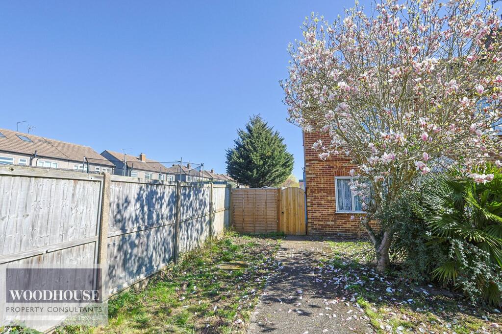Main image of property: Royal Avenue, Waltham Cross, EN8