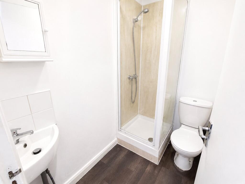 Apartment in London - View 5