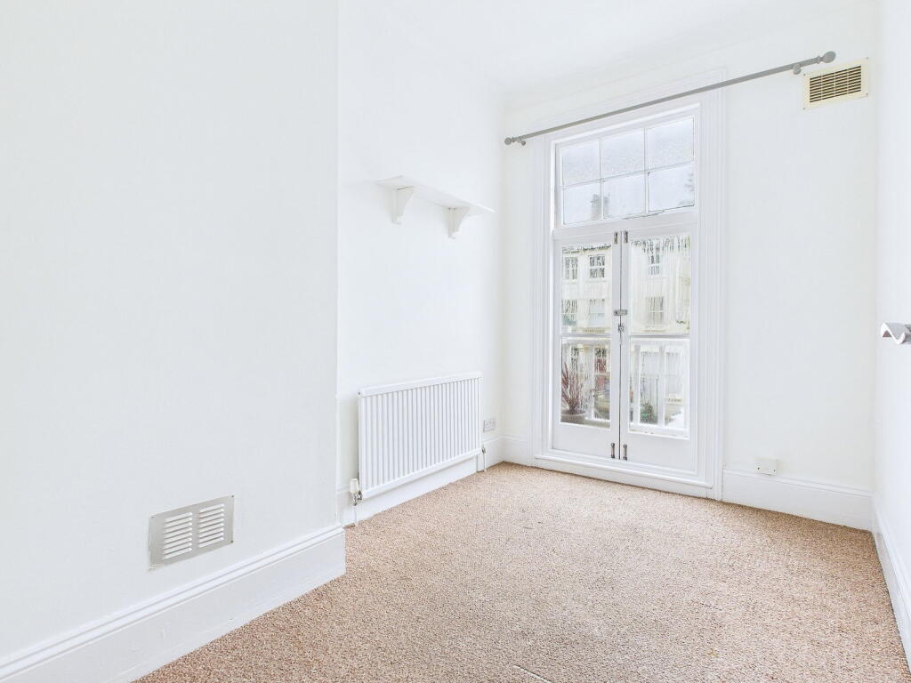 Sackville Road, Hove, BN3 3FB - More