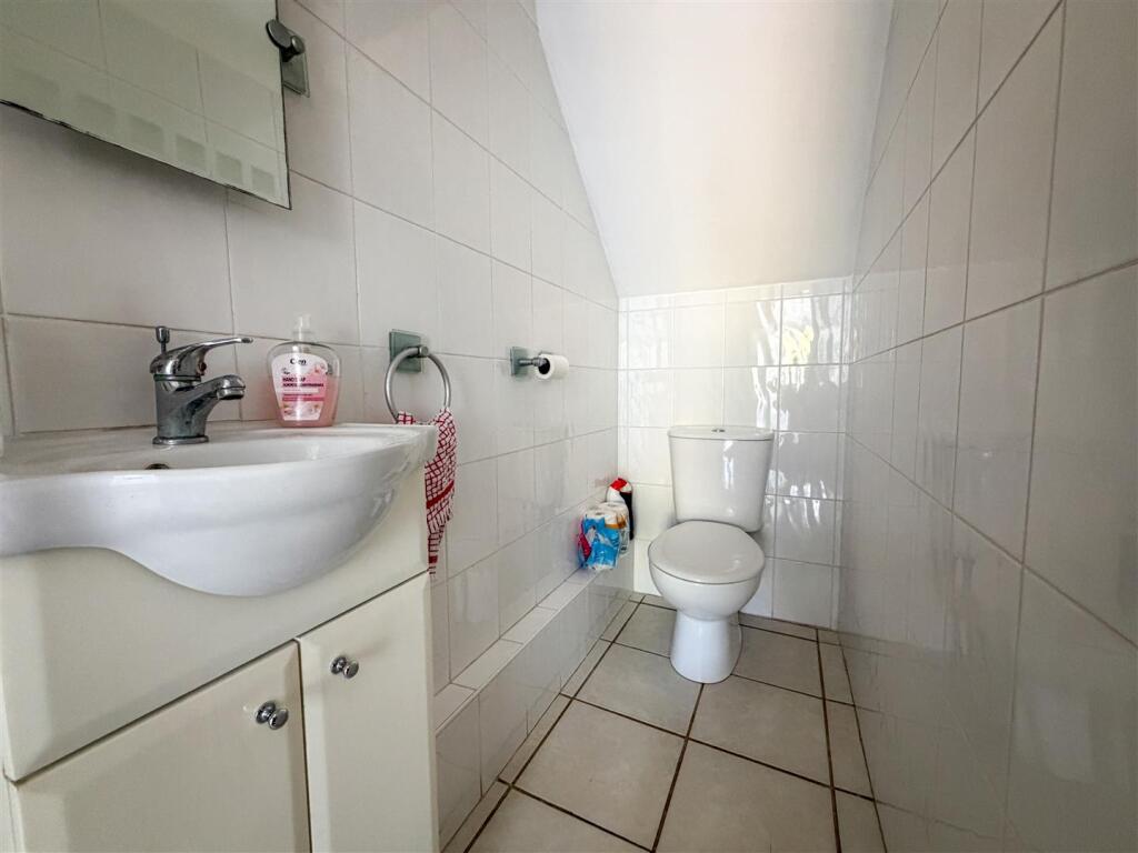 House in Clacton-on-Sea, Great Clacton - View 5