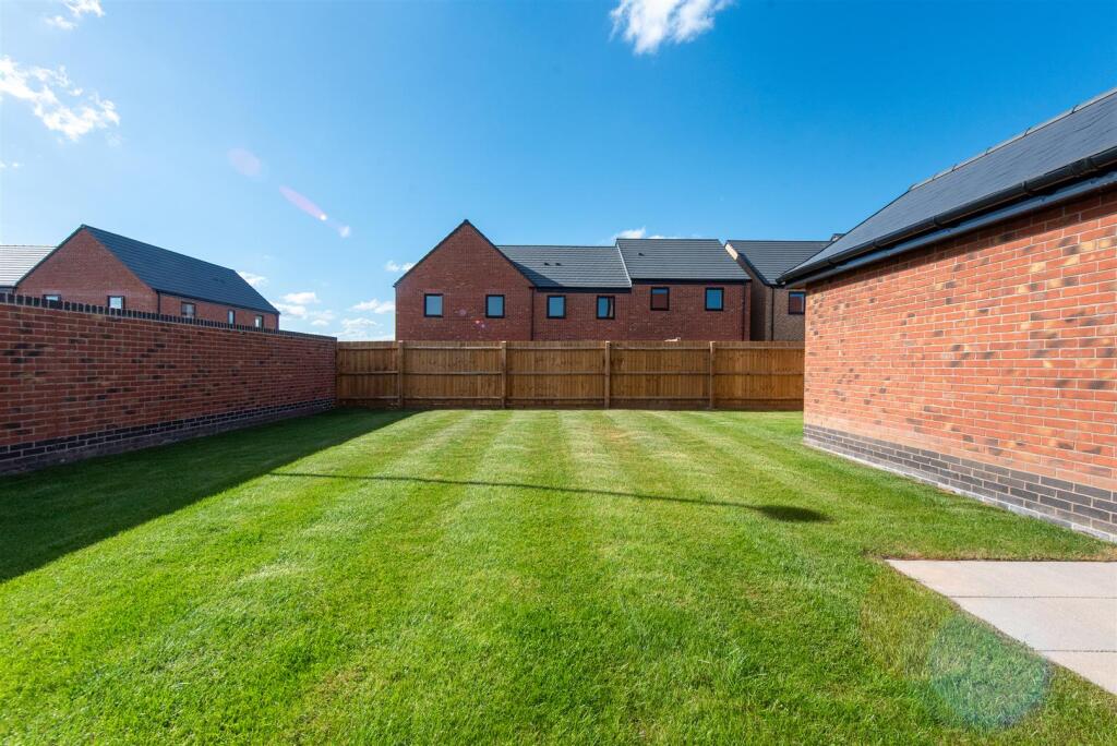 FLOORING & QUARTZ WORKTOP INCLUDED | No. 232 Kedleston, Sherbourne, Radcliffe on Trent photo 4