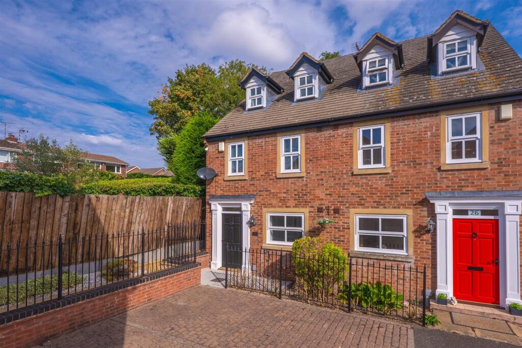 Main image of property: The Croft, Henley-In-Arden