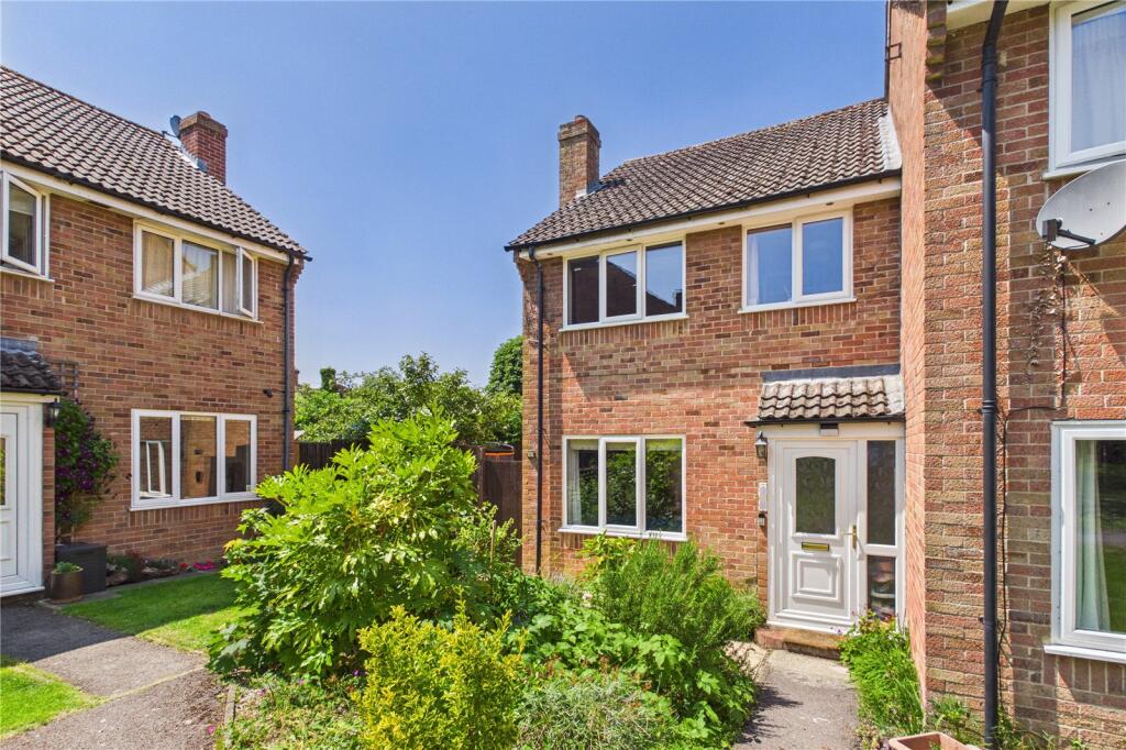3-bed terraced on Ashton Place, Kintbury, Hungerford, Berkshire, RG17, £335,000