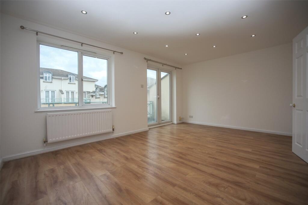 Main image of property: Sheldons Court, Winchcombe Street, Cheltenham, Gloucestershire, GL52