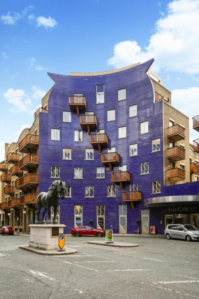 Queen Elizabeth Street London SE1
