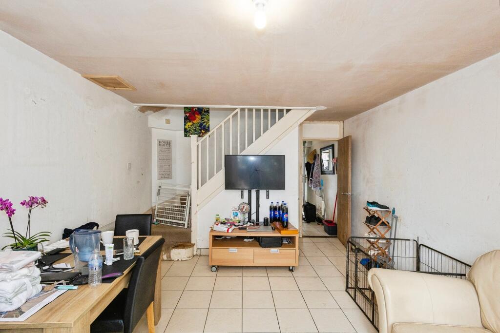 House in Portsmouth - View 4