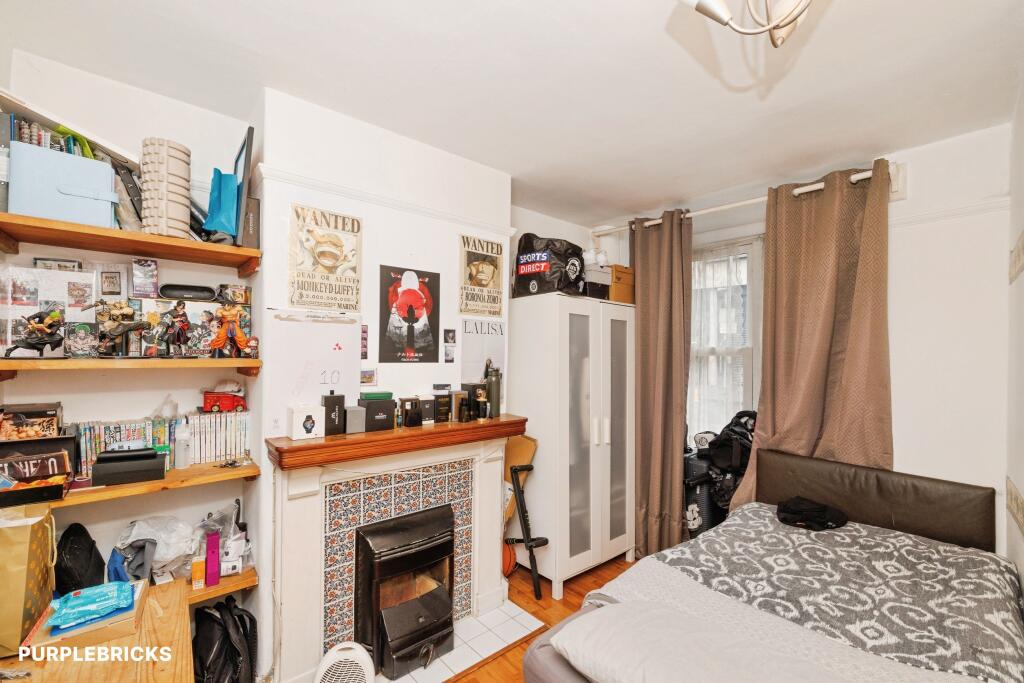 House in Watford - View 2