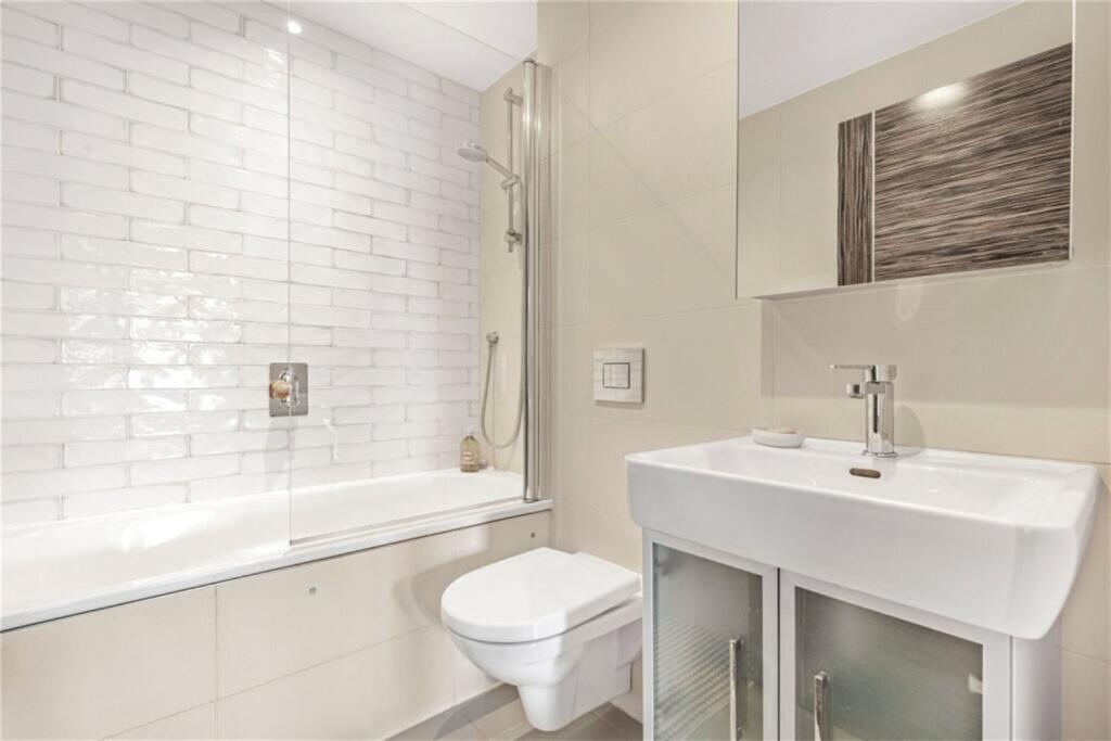 Apartment in London - View 3