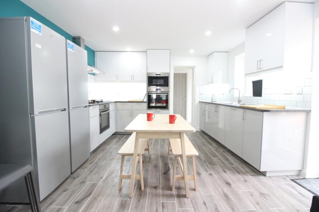 House in Cardiff - View 2