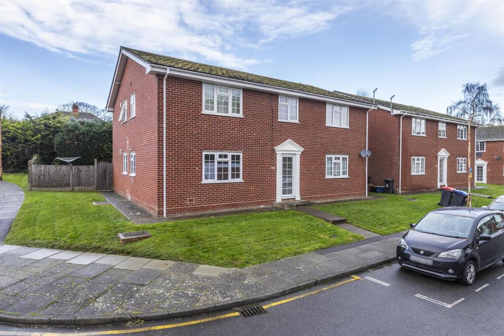 Main image of property: Roseacre Close, Canterbury