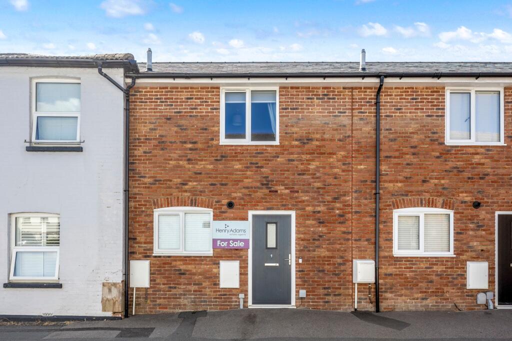 Main image of property: New Street, Horsham, RH13