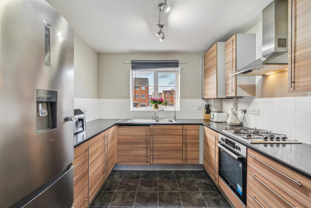 Apartment in Hemel Hempstead, Little Chalfont - View 5